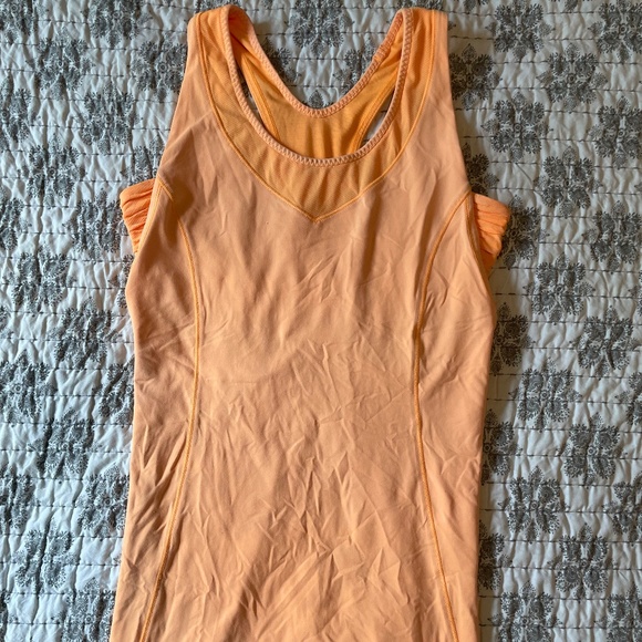 Lululemon Top - Picture 1 of 3